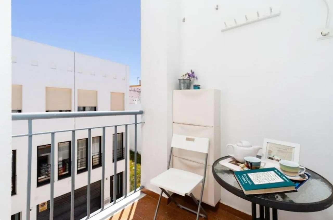 Bright Apartment With Air Conditioning In Conil De La Frontera 65 M²