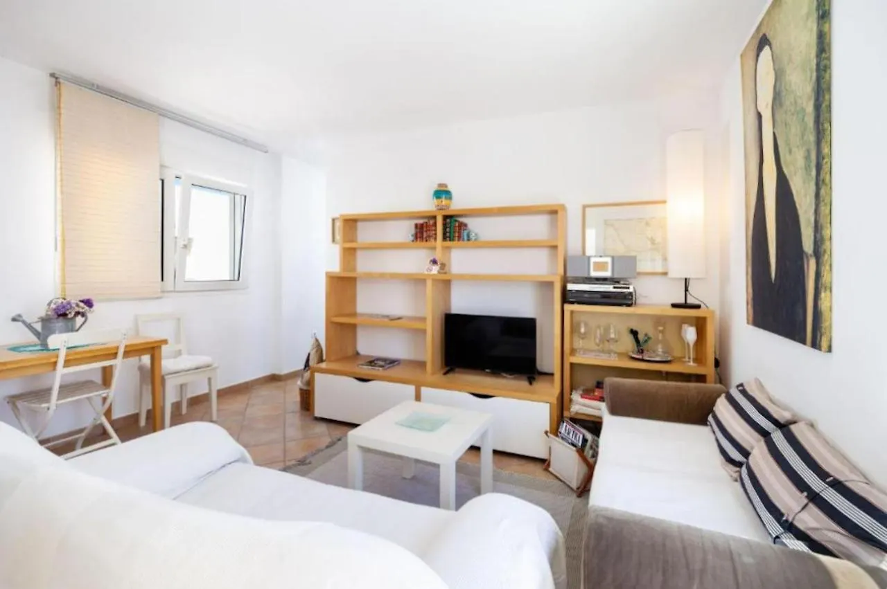 Bright Apartment With Air Conditioning In Conil De La Frontera 65 M² 0*,